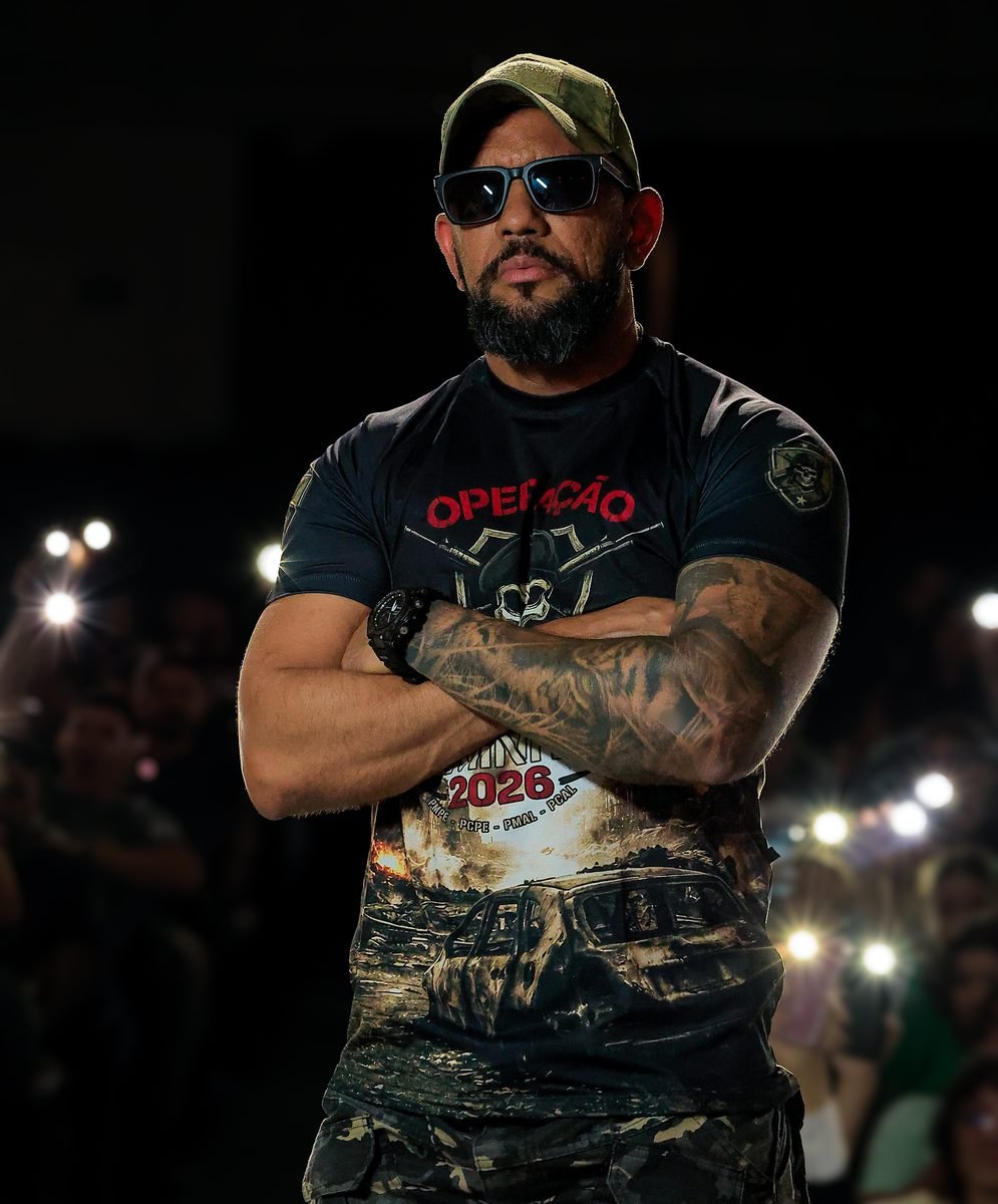 Prof. Everton Mota